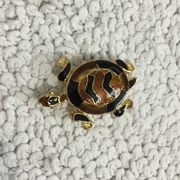 Vintage Goldtone Black and Amber Enamel Turtle Brooch Pendant - Picture 5 of 8